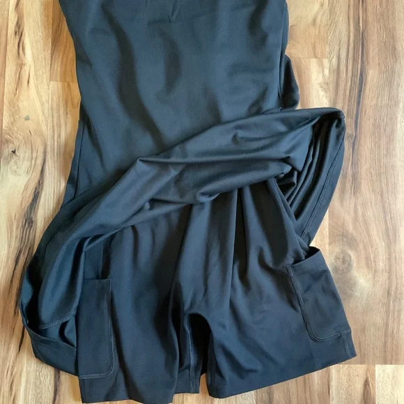 Girlfriend collective athletic dress - Picture 2 of 4